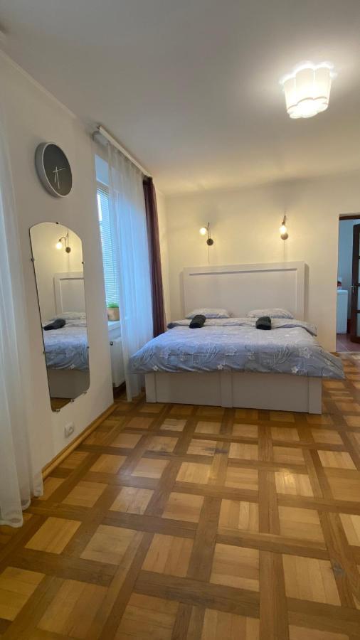 Gavrishkevicha Apartments إلفيف المظهر الخارجي الصورة